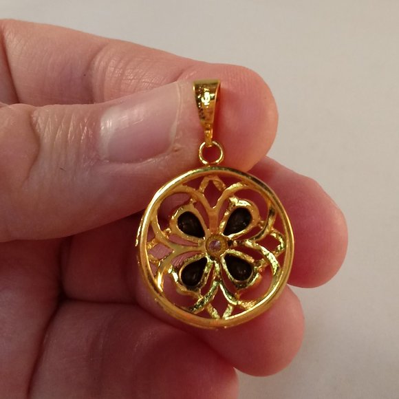 18K Yellow Gold Filled Flower Black Onyx Diamond Zircon Carved Necklace Pendant - Picture 9 of 9